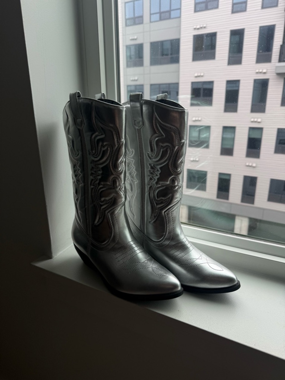 Women's Black Embroidered Heeled Western Boots